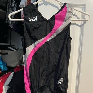 Women’s gymnastics leotard